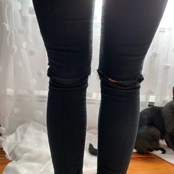 Jeans - Picture 1 of 6